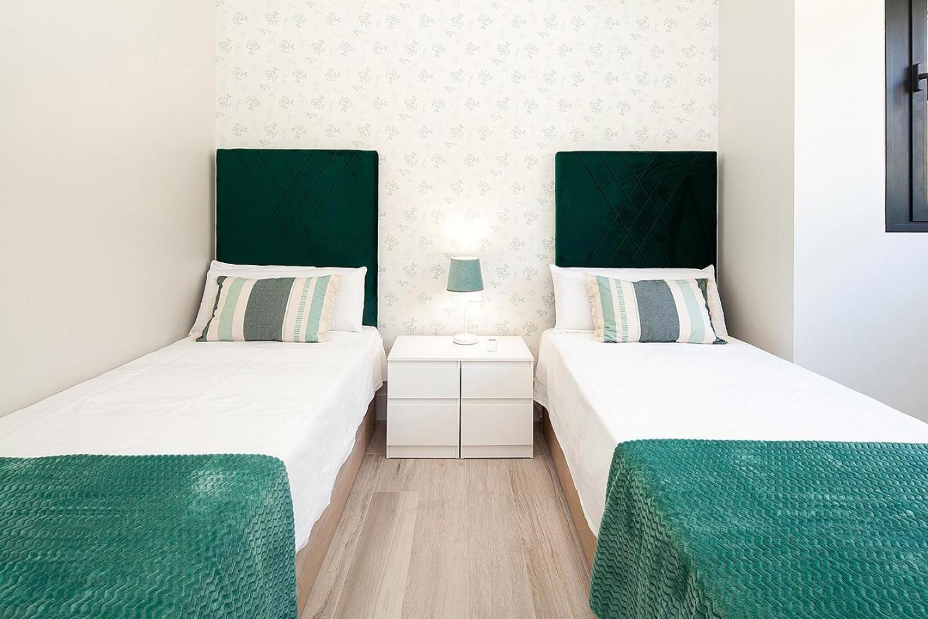 Apartment Family Suits Encantos De Sevilla